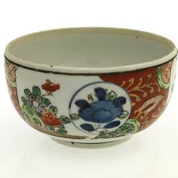 Japanese porcelain bowl with floral design
