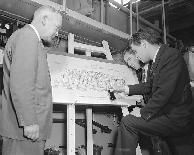 Coca-Cola Company, Group Looking at Plans, Victoria, 03 Aug 1959
