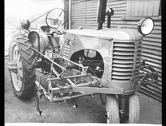 NO. 8 CULTIVATOR FITTED TO 81 TRACTOR: 26TH SEPT 1944