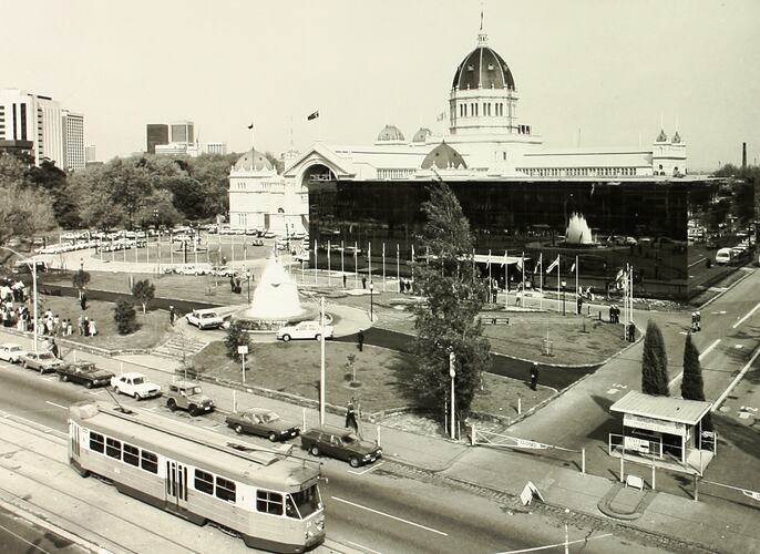 Photograph - Commonwealth Heads of Government Meeting, Royal Exhibition Building, Melbourne, 30 Sep-7 Oct 1981