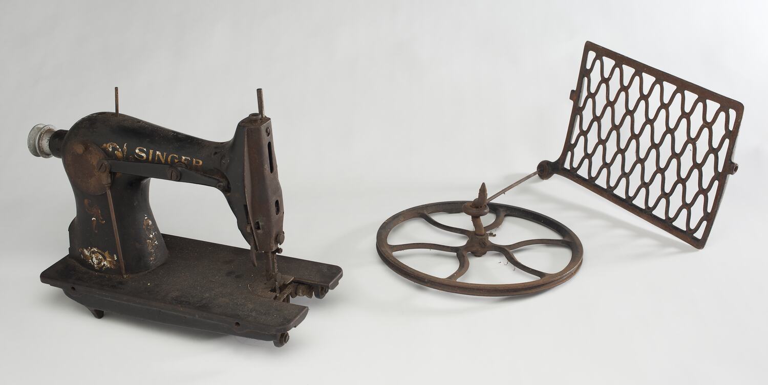 Sewing Machine Singer, Treadle, No. 4413, circa 1920