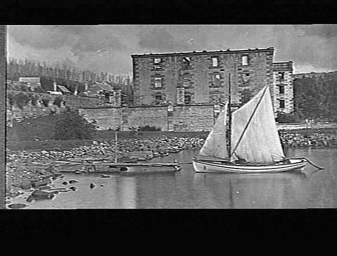 PORT ARTHUR - SAILING SHIP AND BUILDING