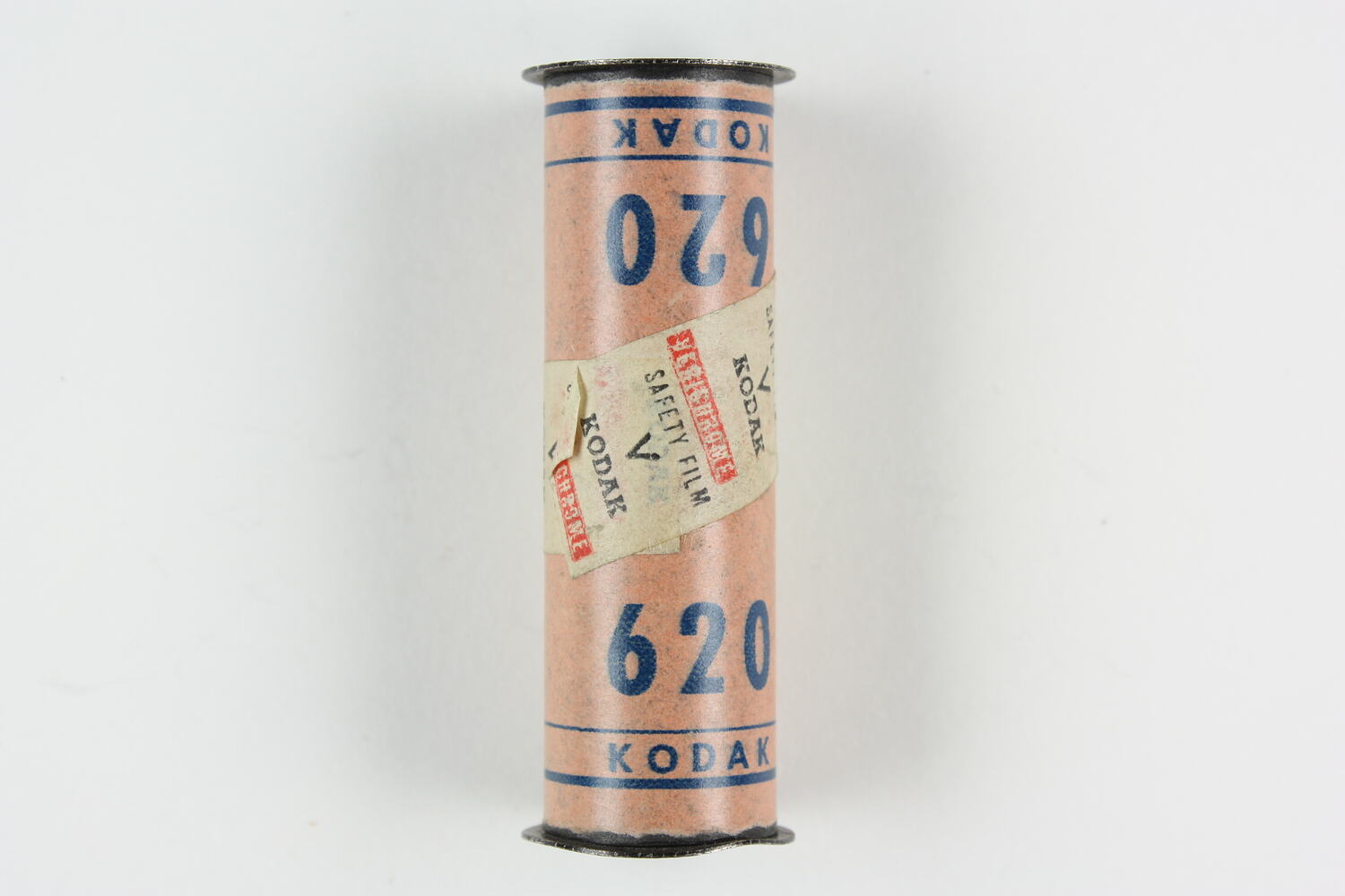 Film Kodak 120mm Verichrome 28° Périmé – Collector V620 – Argentique
