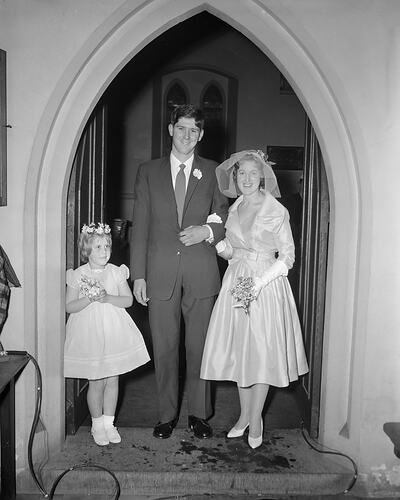 Bride & Groom in Archway, Toorak, Victoria, 08 Oct 1959