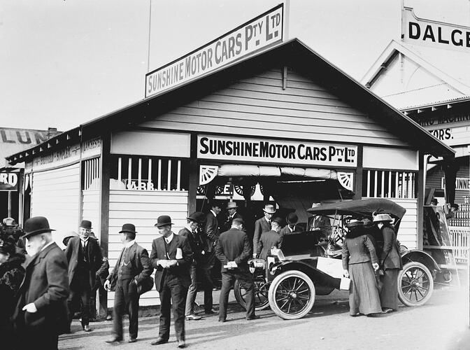 ROYAL SHOW MELBOURNE: 1911: [DISPLAY TITLE IN PHOTO: SUNSHINE MOTOR CARS PTY LTD.]
