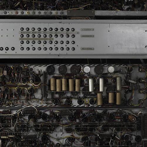 Computer circuitry, wiring and lights.