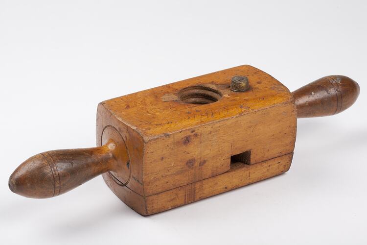 Screw Box - Robert Marples, Sheffield, circa 1900-1940