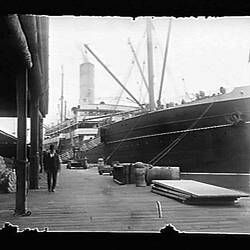 Glass Negative - SS Ulimaroa at Pier, Port Melbourne, Victoria, Apr 1910