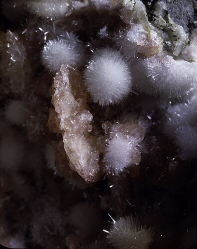 Gmelinite. [M 24473]