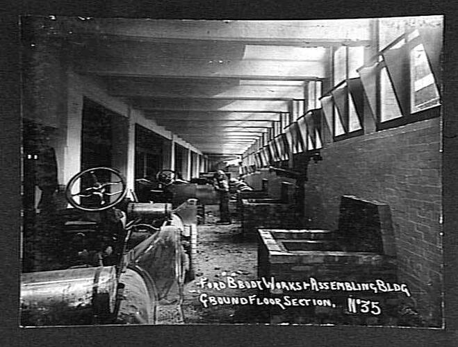 [Body works assembling building, Little Lonsdale Street, Melbourne, 1920.]