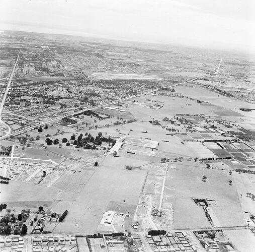 Monochrome aerial photograph of Springvale.