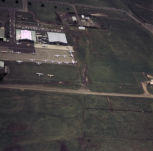 Colour aerial photograph of Moorabbin airport.