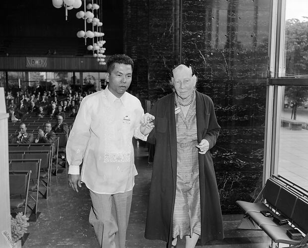 Congress of Scientific Management, Pair at Conference, Melbourne, 04 Mar 1960