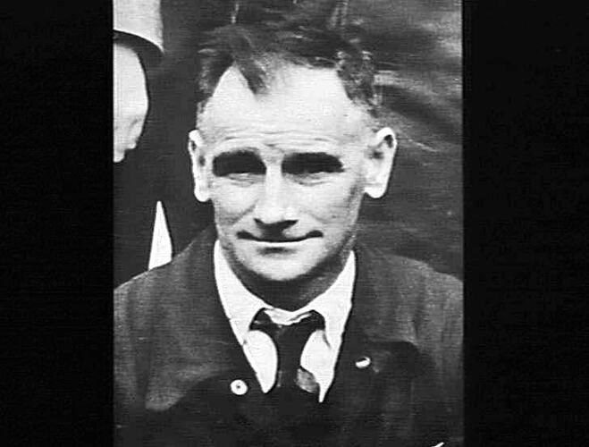 SUNSHINE PERSONALITIES: CHARLIE MCFADYEN (TASMANIA): SEPT 1946