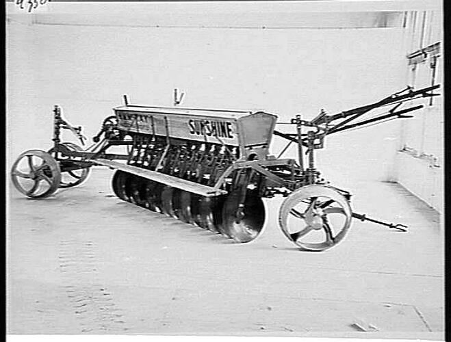 14 DISC `SUNDERSEEDER' (TAKEN FOR SOUTH AFRICA): APRIL 1950