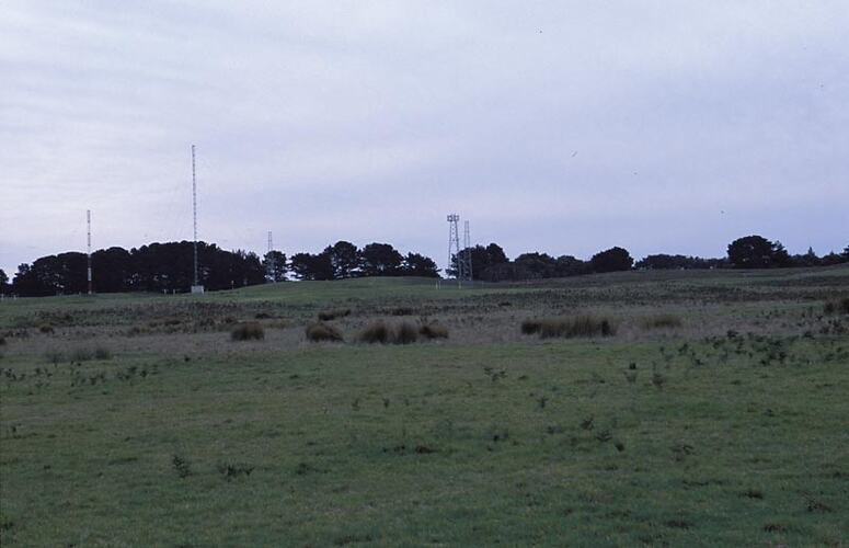 MM 028504 Transmit antenna farm. Melbourne Coastal Radio Station, Cape Schanck