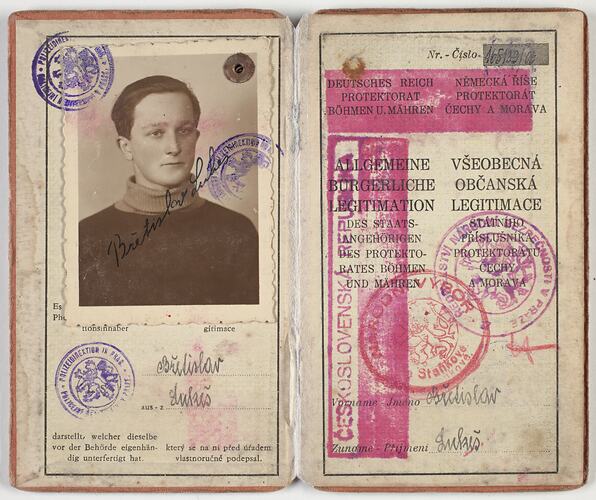 National Identity Booklet - Bupgerliche Legitimation (German) / Obcanska Legitimage' (Czech)