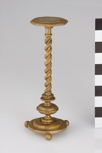 Pot Stand - Withdrawing Room, Doll's House, 'Pendle Hall', 1940s