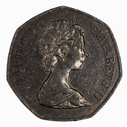 Coin - 50 Pence, Elizabeth II, Great Britain, 1982 (Obverse)