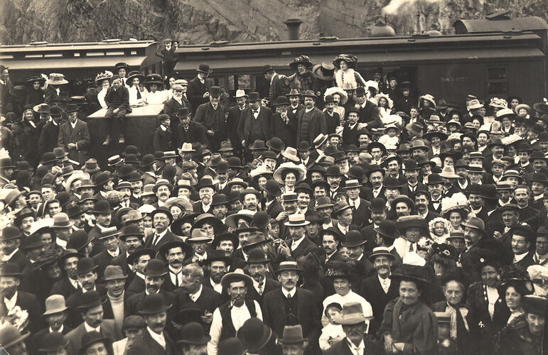 [Crowds greeting the first train to Walhalla, March 1910.]