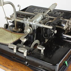 Typewriter - AEG Co, Mignon Model 4, 1927-1928