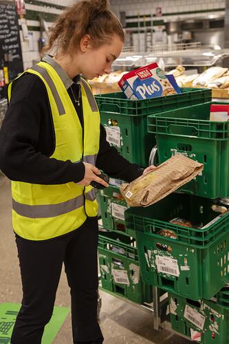 Staff Member Scanning Product, Woolworths, Blackburn South, 18 May 2020