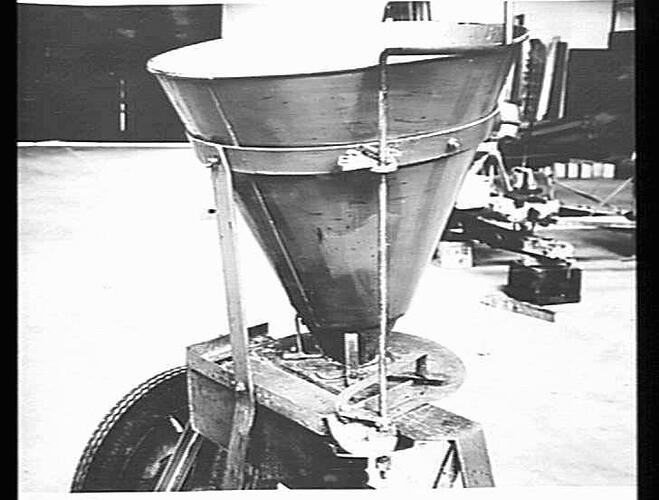 JUNE 1940