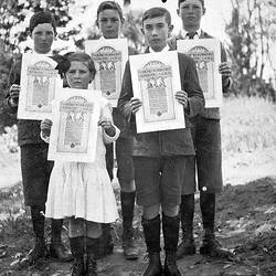 Negative - Young Workers' Patriotic Guild, Tambo Crossing, Victoria, 1917