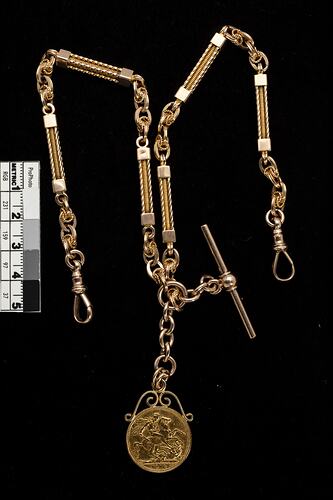 Gold fob chain & sovereign with St George slaying a dragon.