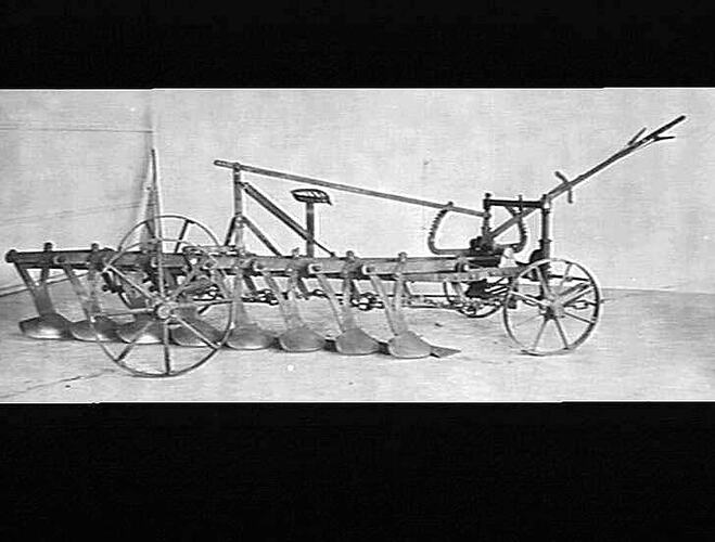 8-FUR SKIM PLOW TAKEN MARCH 1926