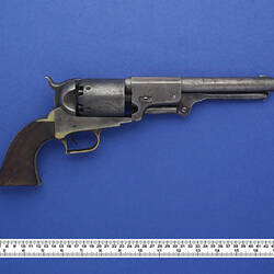 Revolver - Colt 1848 Dragoon, 1849