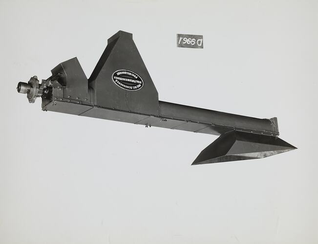 Photograph - Schumacher Mill Furnishing Works, 'Chomper Screw', Port Melbourne, Victoria, circa 1940s