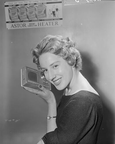 Astor Electronics, Miss Radio Modelling, Victoria, 03 Sep 1959