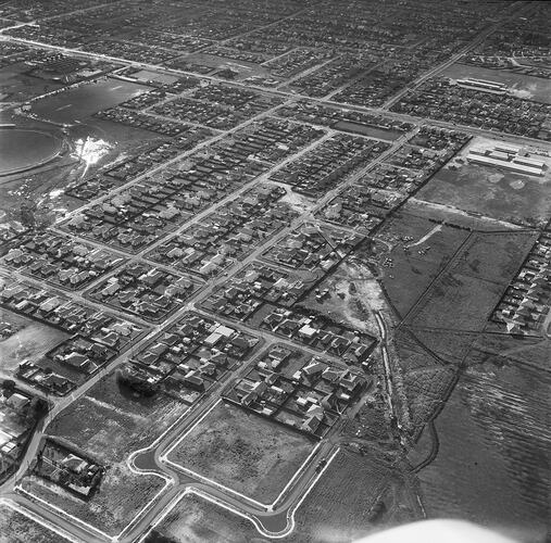 Monochrome aerial photograph of Moorabbin.