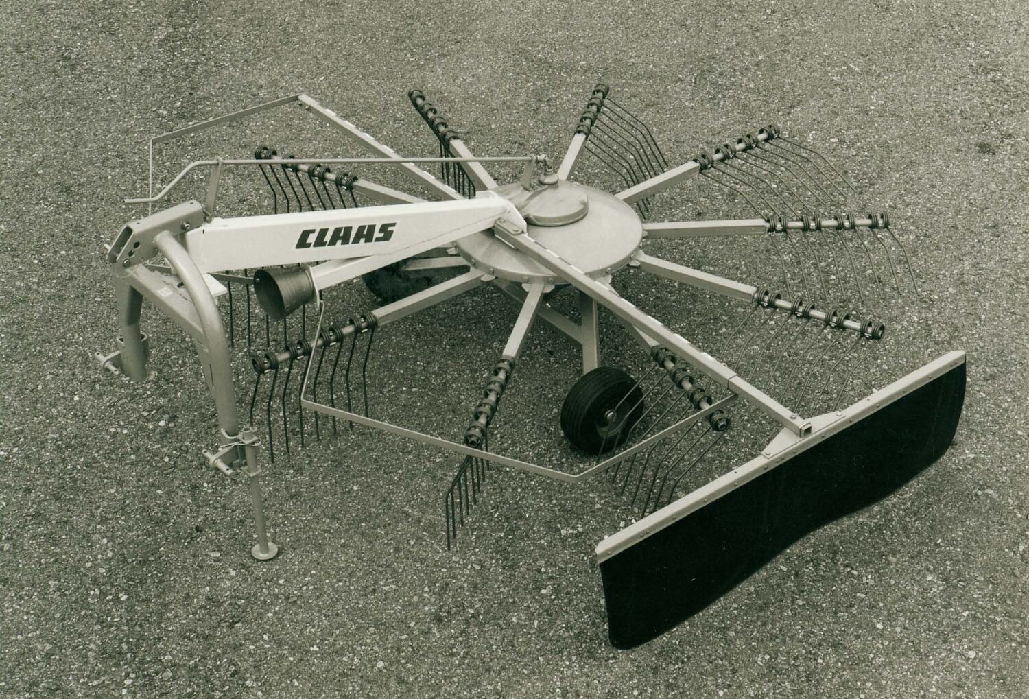 Photograph Claas, Rotary Hay Rake, 1987