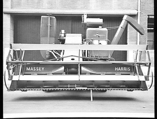 MASSEY HARRIS NO. 726: MARCH 1952