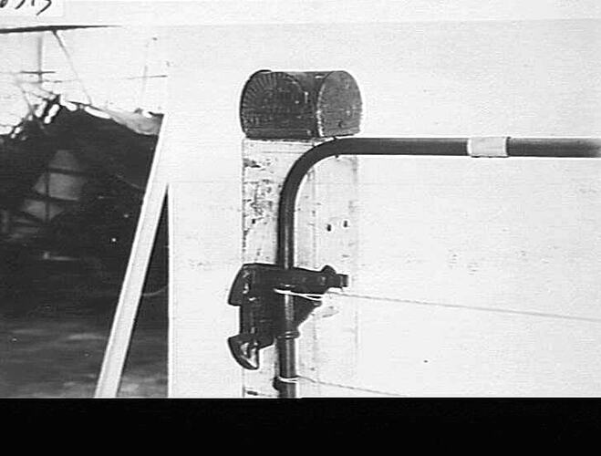 LATCH & CATCH FOR GARDEN GATES. DEC 1925