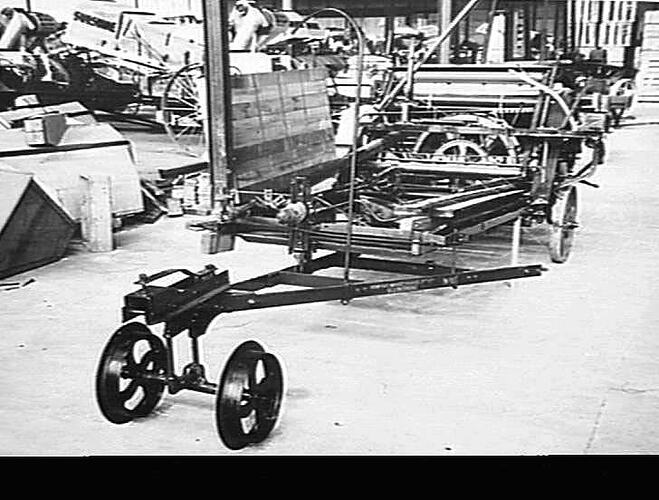 NO. 11 TRANSPORT FORECARRIAGE FOR 6 B BINDER. OCT 1939