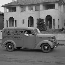 Negative - International Harvester, D5 Panel Van, 'Weddell's Bread', Aberdeen Street, Geelong, 1940
