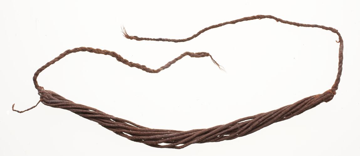 Neck ornament, Australia, Gulf