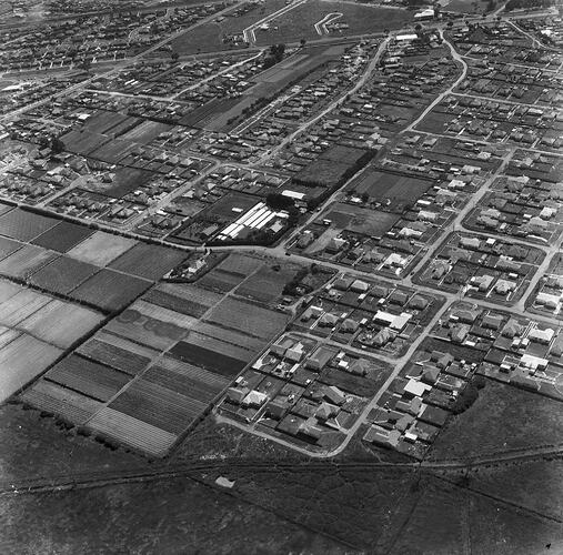 Monochrome aerial photograph of Moorabbin.