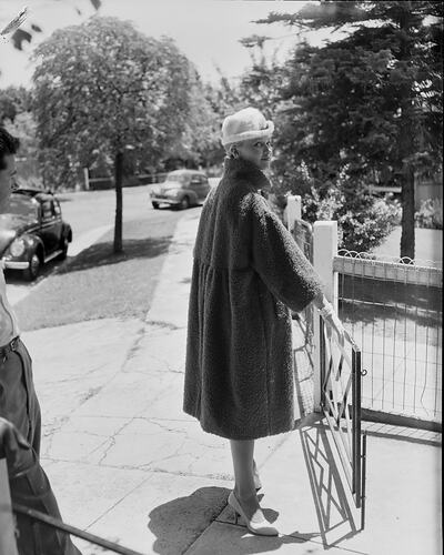 Australian Wool Board, Woman Modelling a Coat, Victoria, 12 Jan 1960