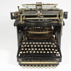 Typewriter - Remington, Standard Model No. 7, 1907