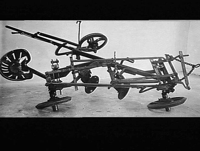`SUNLEAF' ORIGINAL TRACTOR LEVERS