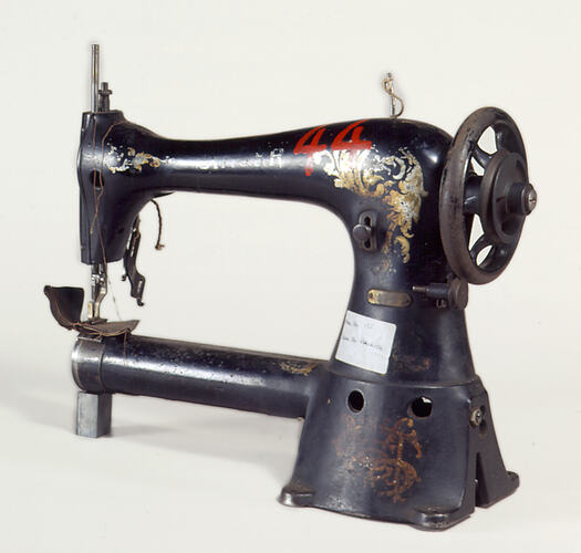 Sewing Machine - Singer Cylinder Arm Machine