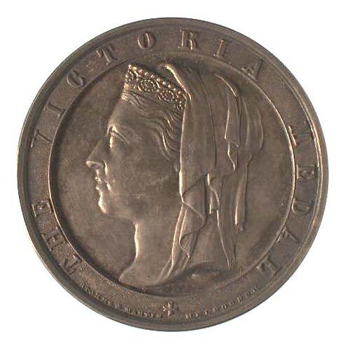 Australia, The Victoria Medal, Obverse