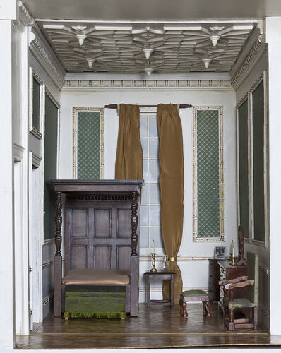 Pendle Hall Dolls House - Room 19 Oak Bedroom