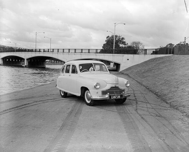 Nash Motors, Ajax Motor Car, Yarra River, Melbourne, Victoria, Jul 1958