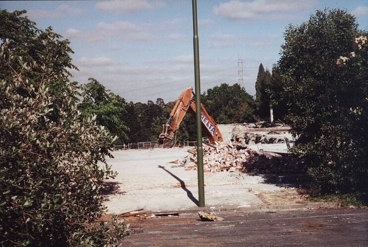 Photograph - 'Excavator in the Empty Space', Kodak Factory Building 20 Demolition, Kodak Australasia Pty Ltd, Coburg, 2000 - 2001