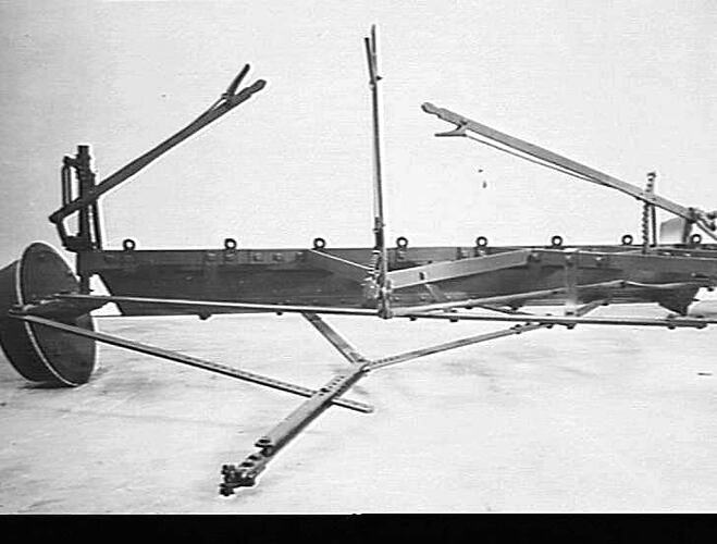 16 DISC SCRUB PLOW: AUGUST 1928